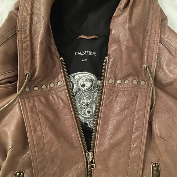 Danier Brown Leather Jacket - Picture 4 of 5